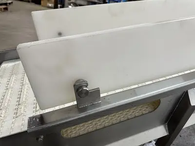 Incline Conveyor for Metal Detector