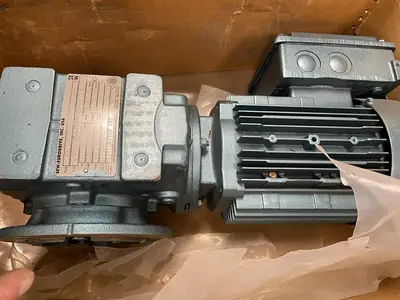 New | in-Stock SEW-EURODRIVE SAF4/DT80N4 Gearmotors | Surplus Asset Holdings #1226820