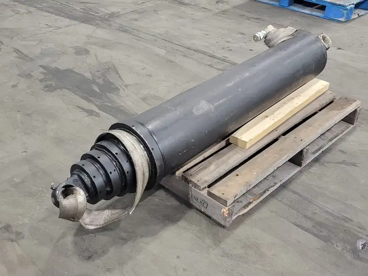 Used LENMARK INDUSTRIES 70000-815-210D Parts (Hydraulics and Pneumatics) British Columbia CA | Lenmark #264348