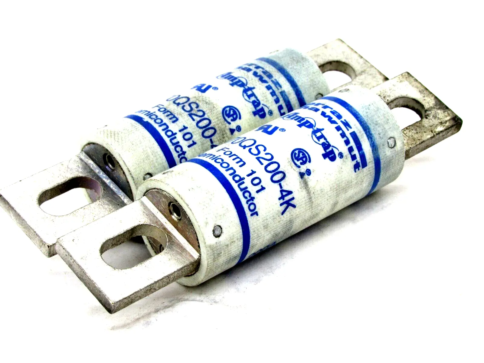 NEW LOT OF 2 FERRAZ SHAWMUT A70QS200-4K SEMI CONDUCTOR FUSE MERSEN A70QS2004K
