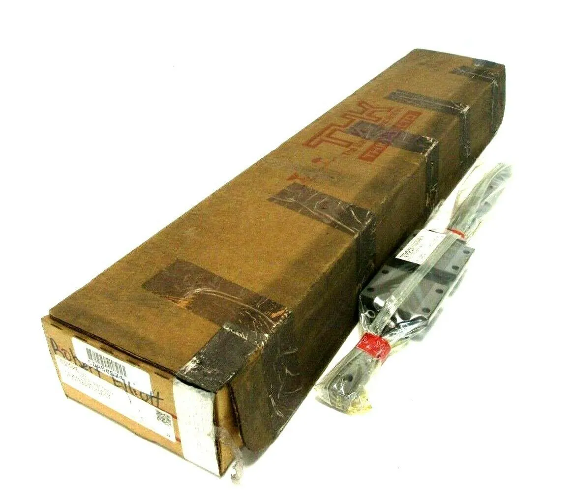 NEW THK SR25TB2UUC0+520LY LINEAR GUIDE SR25TB2UUC0520LY