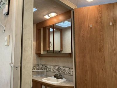 USED 2006 JAYCO GREYHAWK 31