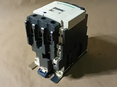 NEW SCHNEIDER ELECTRIC LC1D40F7