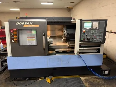 2011 DOOSAN LYNX 300 CNC Turning Centers | Bayou Machinery (2)