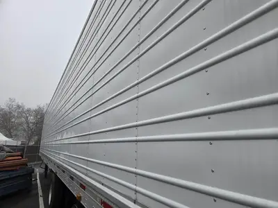 USED 2011 UTILITY 53FT
