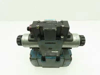 Rexroth 4WE6J61/EG24N9DK24L2,  Z2FS 6-2-43/1QV,  4WEH10W44/6EG24 Valve Stack