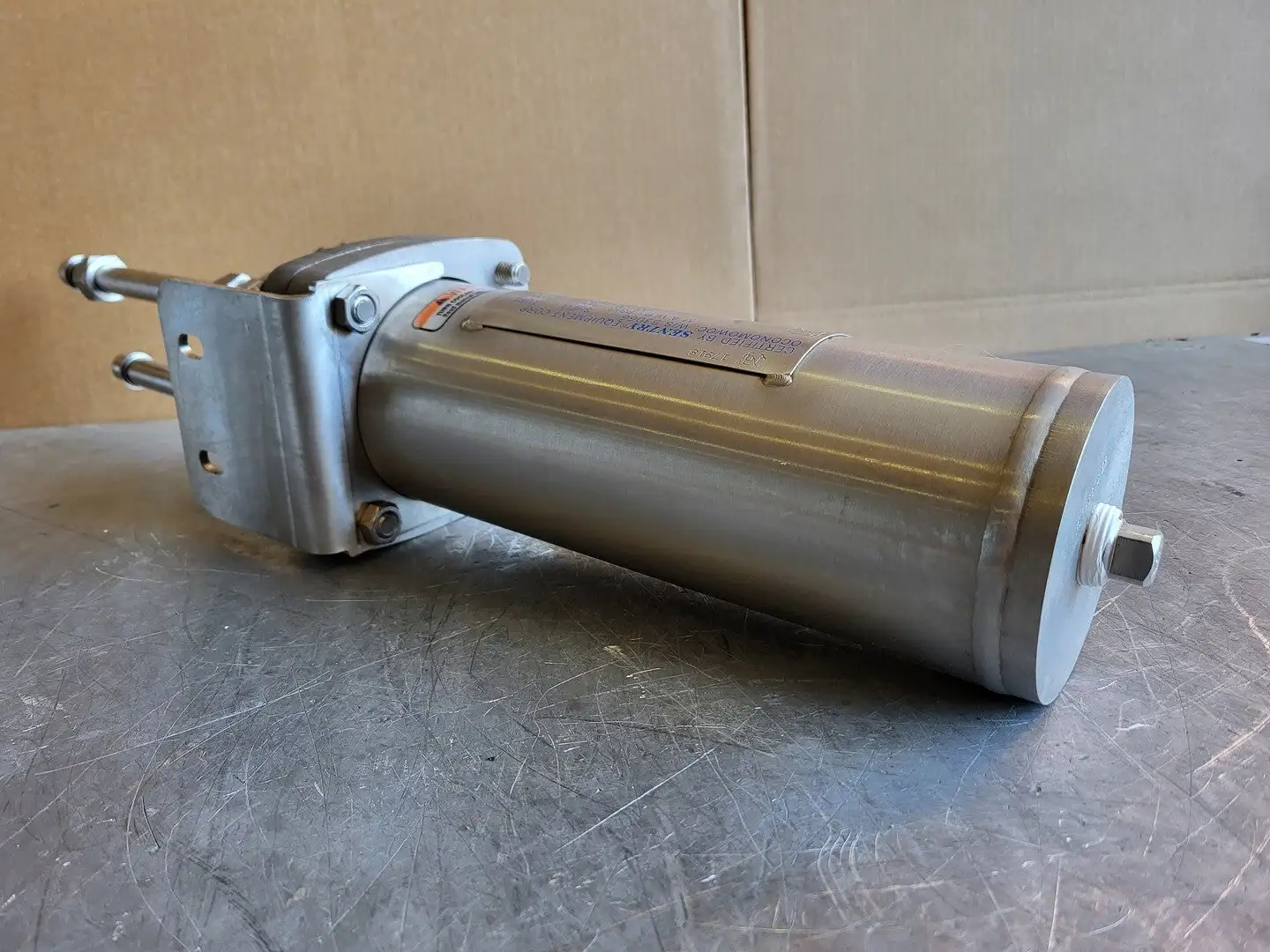 NEW 2014 SENTRY FLR62B3U
