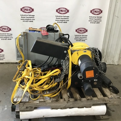 BUDGIT BEHCO310 Chain Hoist 3 Ton Capacity 2.5HP 50/60Hz 3PH 10fpm Speed w/Motor