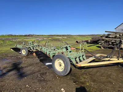 USED 2004 JOHN DEERE BOTTOM PLOW