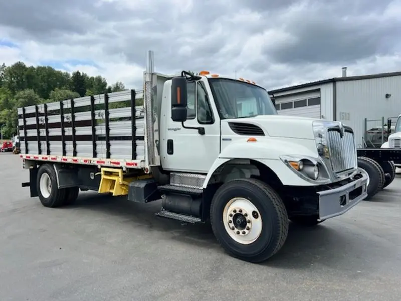 Used 2009 INTERNATIONAL WORKSTAR 7400 Flatbed Trucks Washington US | Puget Sound Truck Sales #1546506