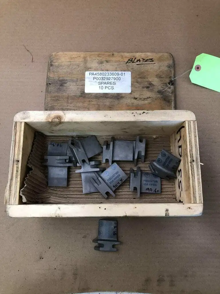 P0032927900 Spare Blades -NIB of 10