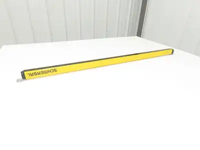 Schmersal SLC440COM-ER-0890-14 Safety Light Curtain Transmitter Only