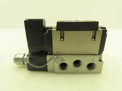 SMC VFS3100-5FZ  24VDC Single Solenoid Valve 5-Port Manifold Base  LOT OF  2