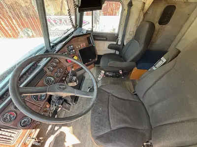 Used 1992 FREIGHTLINER FLD120 Campers, Caravans, Motorhomes Wisconsin US | Proxy Equipment #1426091