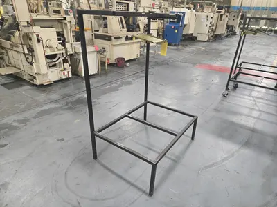 (1)Pallet Stand
