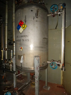 422 Gallon 304 Stainless Vertical Tanks