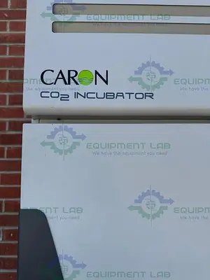 USED CARON 7401-33-1 CO2 REACH IN HUMIDITY INCUBATOR 115V, 60°C, 33 CU, FT.