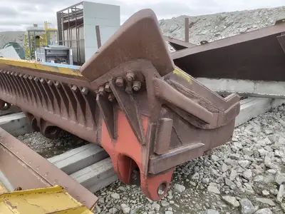USED KOMATSU D375