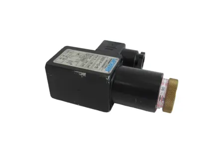 NEW VICKERS SG307-F-V2-55 PRESSURE RELAY SG307FV255