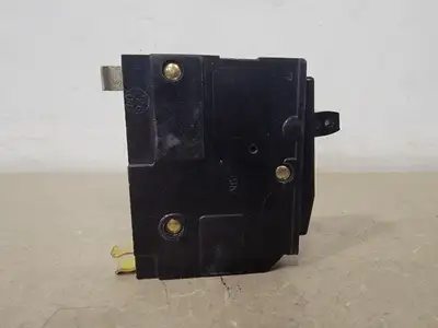 30 Amp, 1 Pole, 120/240 volts Circuit Breaker