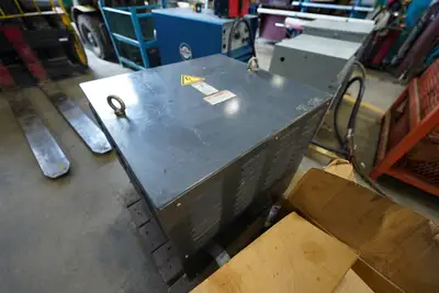 35 KVA - 480V/200V 3 Phase Multi-Tap Isolation Transformer