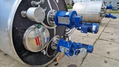 Hoeksma & Velt 6,000 Litre Stainless Steel Tanks | Perry Equipment (9)