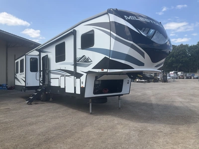 Used 2021 MILESTONE 377MB Campers, Caravans, Motorhomes Michigan US | Miedema Asset Management Group #1335040