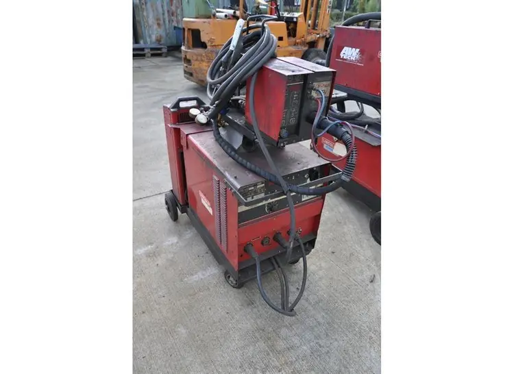 Used LINCOLN 400 AMP Welding Transformers BE | Apt International N.V #362513