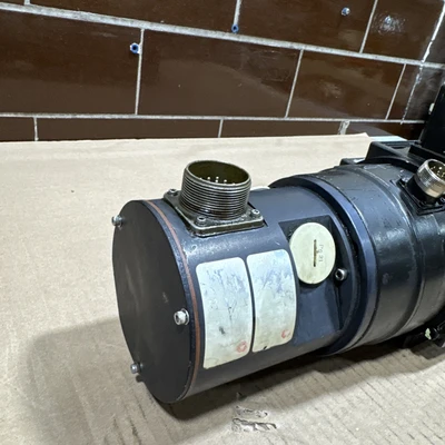 USED Indramat Bosch Group MAC90A-0-RD-4C/110-A-0/MR121/S001