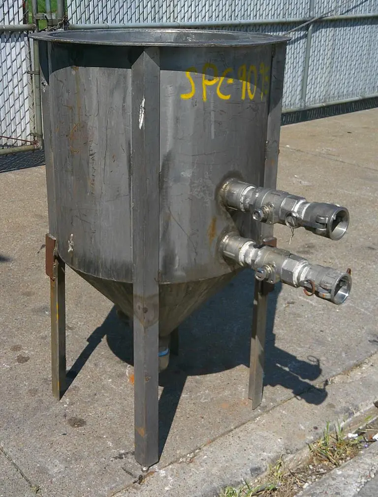 SPC9095  Tank 70 gallon vertical tank, Stainless Steel, conical