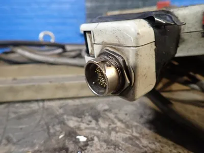 USED YASKAWA ELECTRIC MH6
