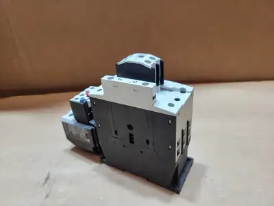 Contactor DILM40 w/ Overload Relay XT0B057DC1