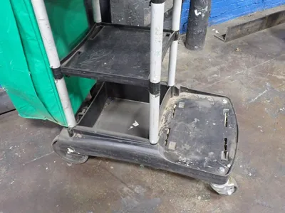 Used RUBBERMAID _UNKNOWN_ Miscellaneous MRO Ohio US | HGR 24 #1083891