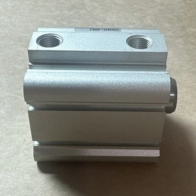 NEW SMC CDQ2B32-20DCZ