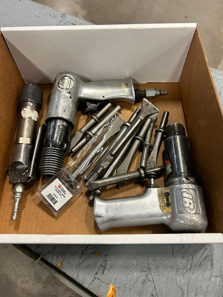 Used _UNKNOWN_ _UNKNOWN_ Air Tools, DC Electrical Tools & Accessories Virginia US | Myron Bowling Auctioneers Inc #1553539