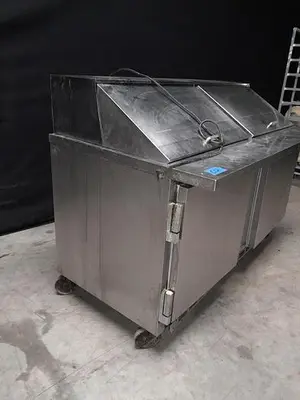 USED BEVERAGE AIR 60IN