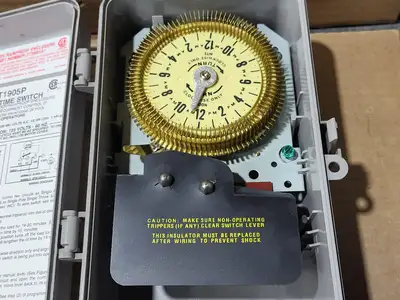 Used INTERMATIC T1905P Switchgears British Columbia CA | Lenmark #1438262