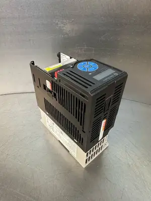 Allen Bradley 25C-D2P3N114 /A 1.0HP AC DRIVE (7.3.1)