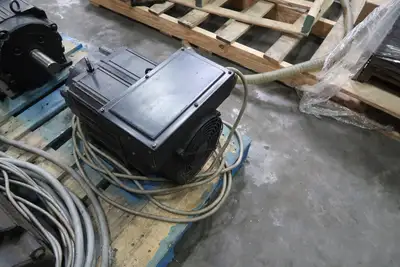 5.5/.3.7 kW, 200 volts, 500/6000 rpm Spindle Motor UAASKB-06CA3