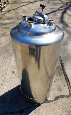 USED ALLOY FAB PHARMACEUTICAL TANK 40 GALLON TANK