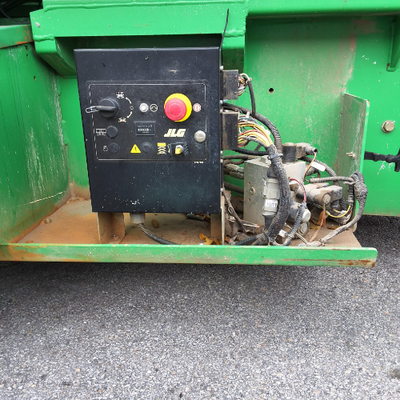 USED 2015 JLG 4069LE