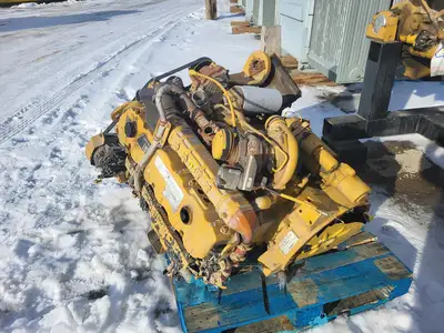USED 2014 CATERPILLAR 3733745