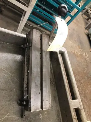 2124-440 Hardinge Lever Operated Double Tool Cross Slide, Model E