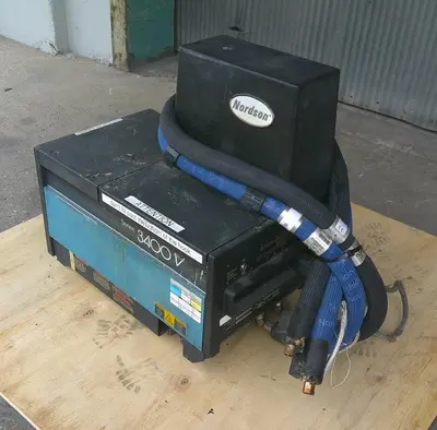 SPC9325  Hot Melt Dispenser Nordson hot melt glue dispenser model 3400V-1EAV2F