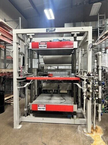 Used MAAC MACHINERY C44S Thermoforming Machines Illinois US | Meadoworks #1492146