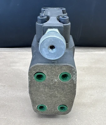 NEW Denison Hydraulik R5V12-313-12-A1