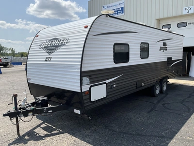 Used 2020 AVENGER FOREST RIVER Campers, Caravans, Motorhomes Michigan US | Miedema Asset Management Group #1337428