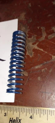 Lot  of  200 new  est.- Die  2 1/2 " compression Springs