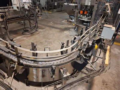 USED KOSME Glass Carbonated Bottling Line