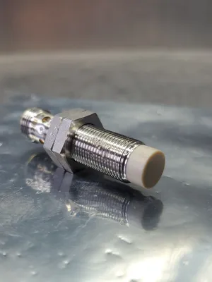 IFM IFT200 Inductive Sensor. 5E-36/2